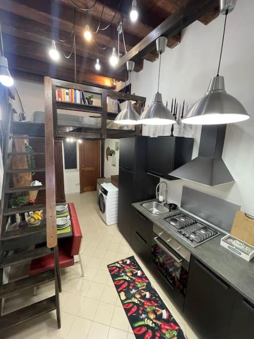 Art Studio Appartamento Castello 卡利亚里 外观 照片